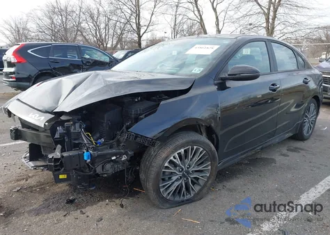 2024 Kia Forte Gt-Line из США, поврежденный, VIN 3KPF54AD7RE761388